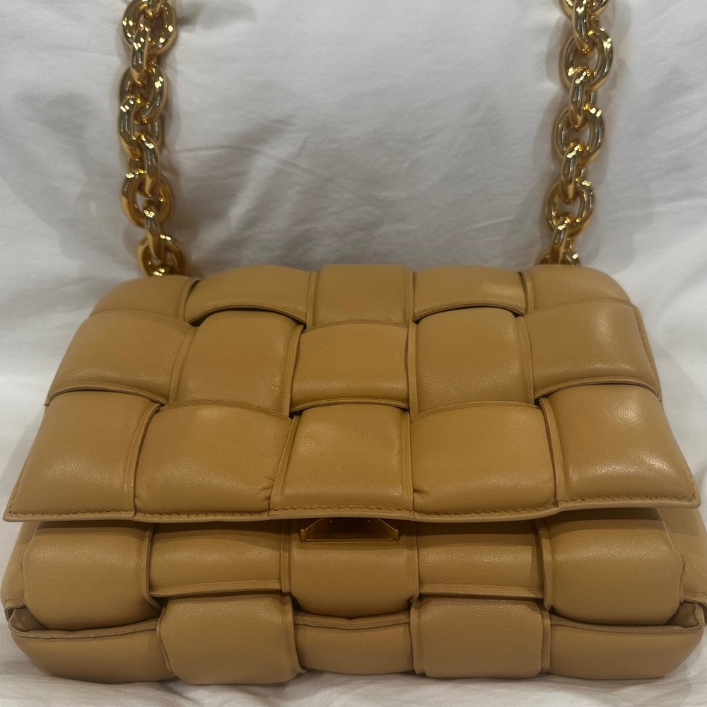 Bottega Veneta Padded Cassette Shoulder Bag in Beige with Gold Chain - Picture 7 of 14